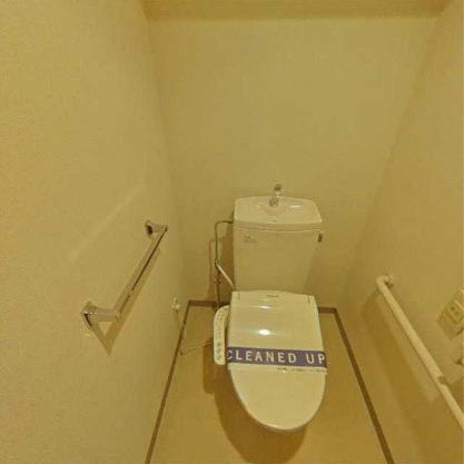 トイレ　写真は同タイプ住居です。