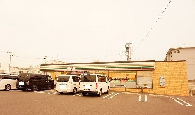 コンビニ　セブンイレブン　会館前店さん（コンビニ）まで220m