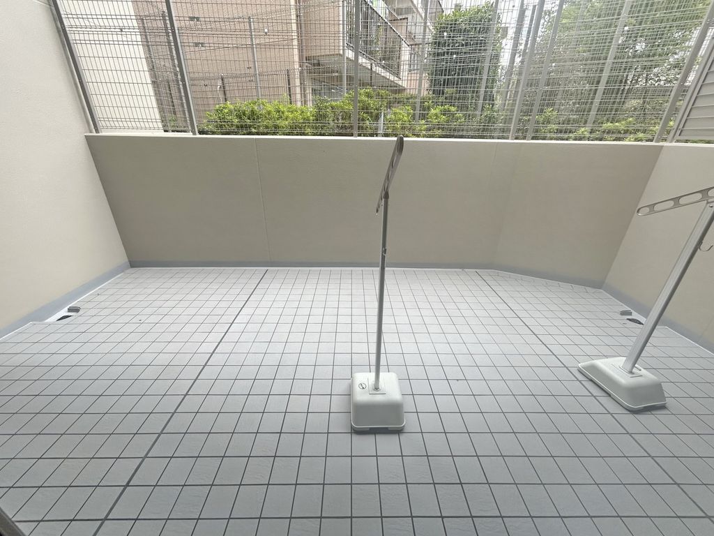 バルコニー　庭