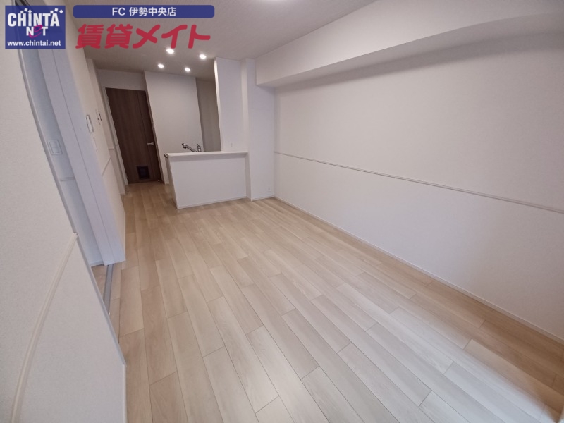 居室・リビング　同型参考写真