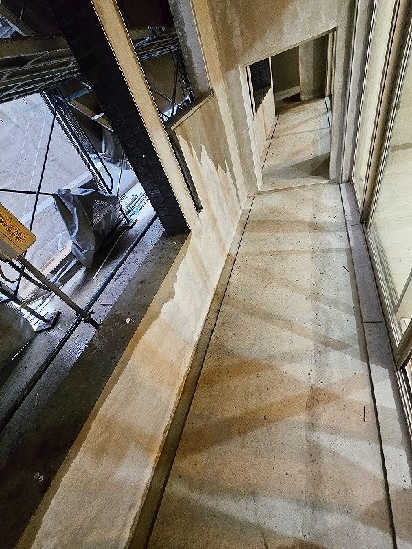 バルコニー　同一マンション同型タイプ※床がブラウンになります