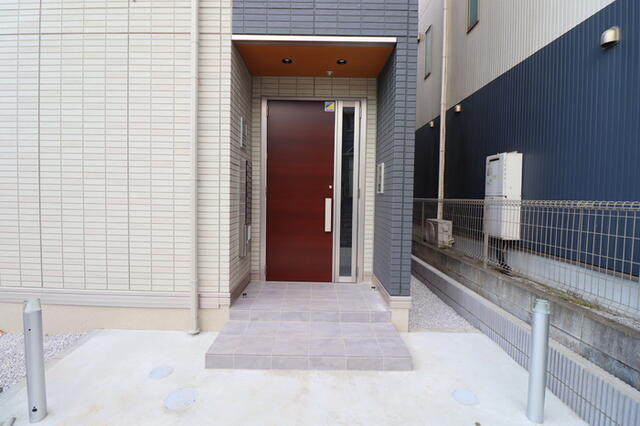 エントランス　※他部屋参考写真