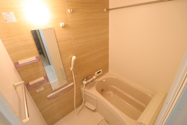 バス・シャワールーム　※他部屋参考写真