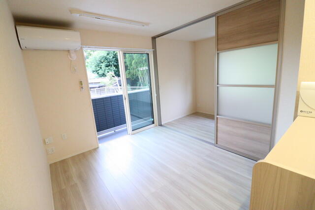 居室・リビング　※他部屋参考写真