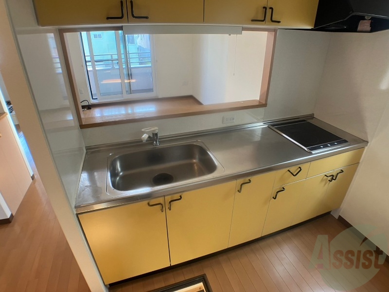 キッチン　キッチンはスペースも広々していて使いやすそうですよ！