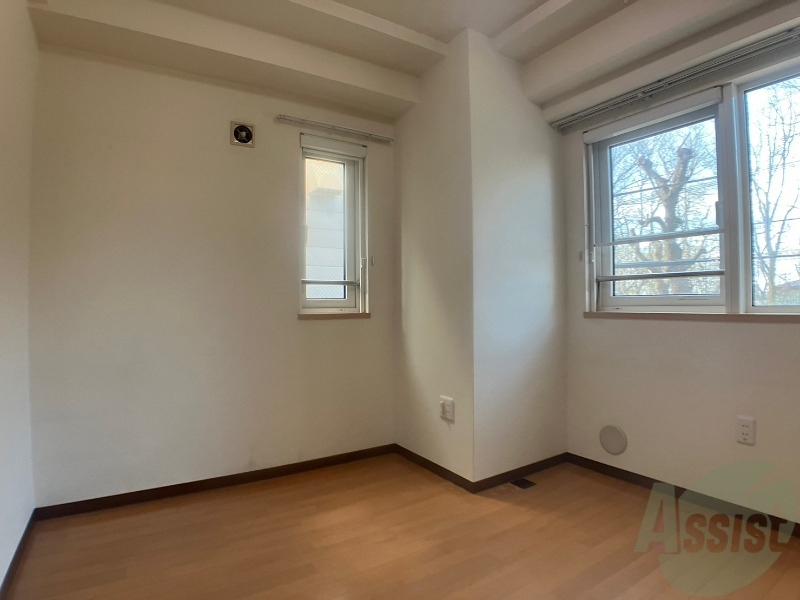 その他部屋・スペース　寝室のお部屋を撮ってみました。家具の配置もしやすそう。