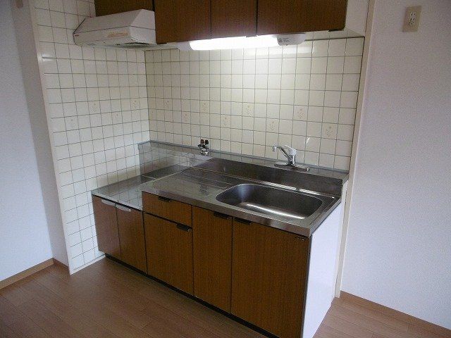 キッチン　お好きな2口ガスコンロを設置してください。