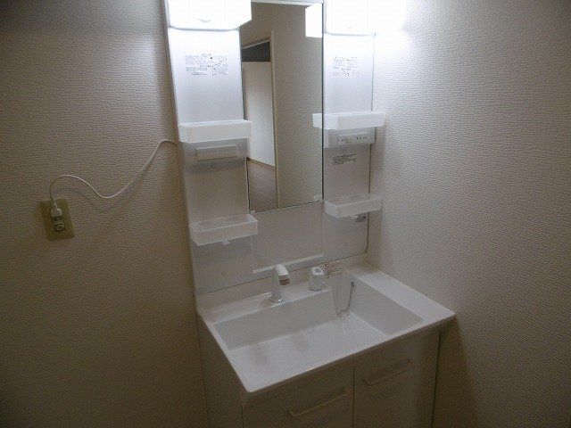 洗面設備　独立洗面所です。
