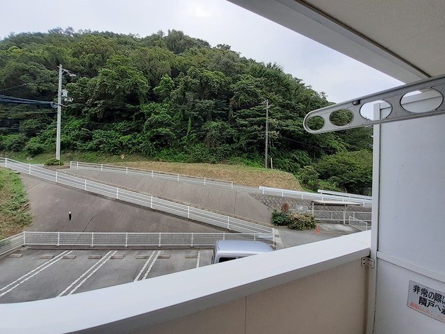 バルコニー　落ち着いた時間を過ごせるバルコニーです