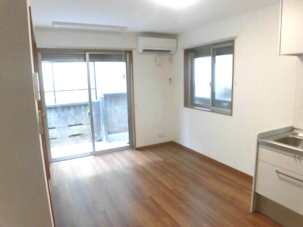 居室・リビング　こちらの居間で趣味の時間をお楽しみください