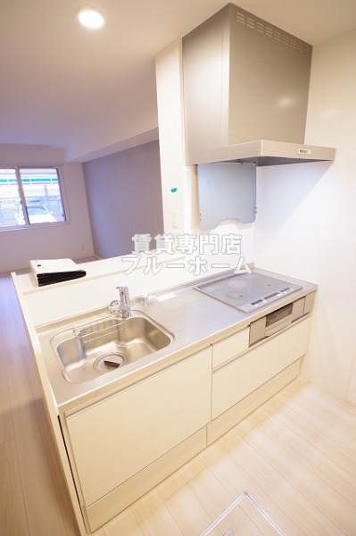 キッチン　カウンターキッチン3口IHコンロ！