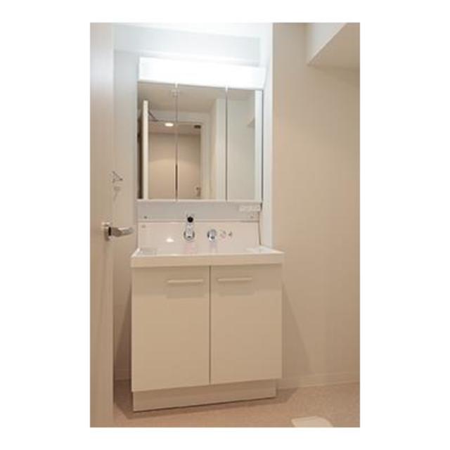 洗面設備　※写真は同タイプ住戸です。