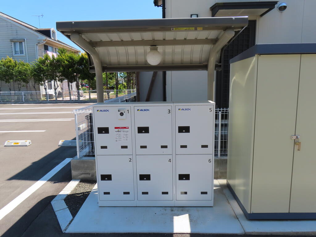 その他設備　宅配ボックス、物置