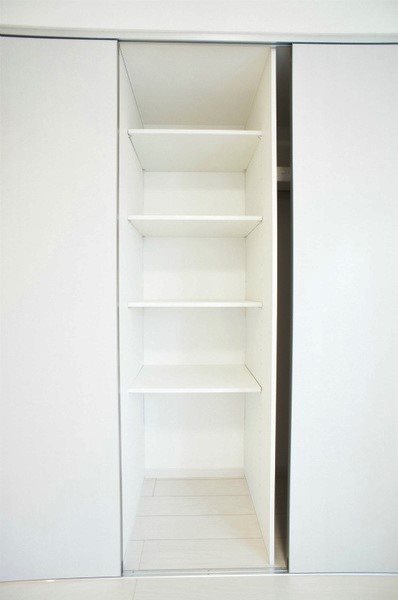 その他設備　収納棚