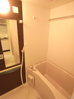 バス・シャワールーム　きれいなお風呂です