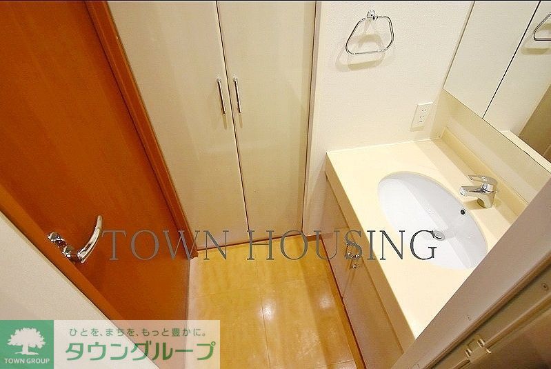 洗面設備　お問合せは(株)タウンハウジングレジデンス事業部　赤坂店・…