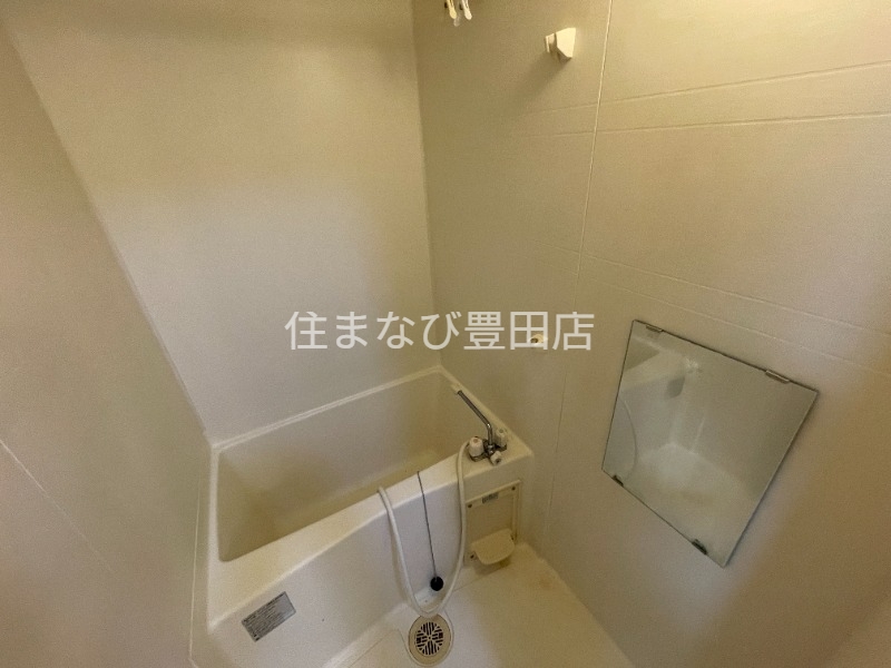 バス・シャワールーム　同型別部屋写真