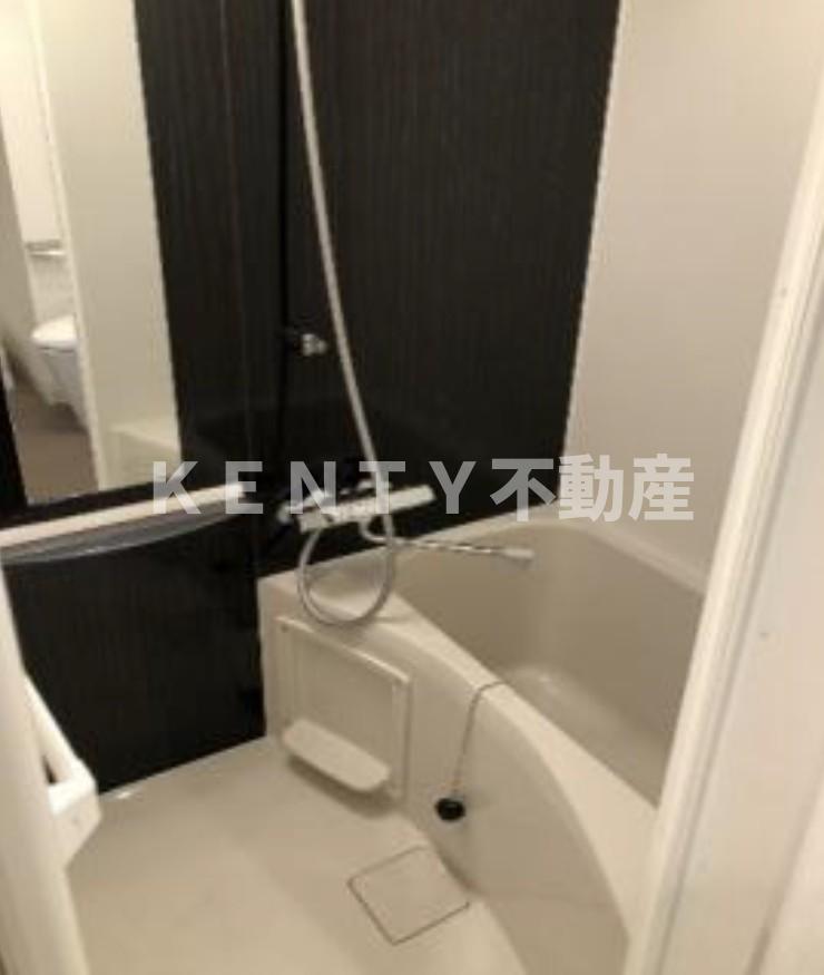 バス・シャワールーム　落ち着いた空間のお風呂です