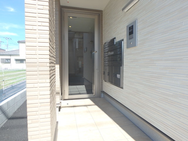 エントランス　入口