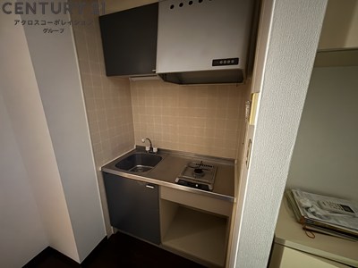 キッチン　収納スペースもあるコンパクトなキッチンです！