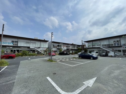 ショッピングセンター　甲子園口グリーンプレイス（ショッピングセンター）まで1079m