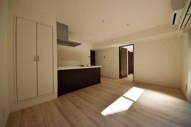 居室・リビング　★１階でもリビングにここまで日が入ります★