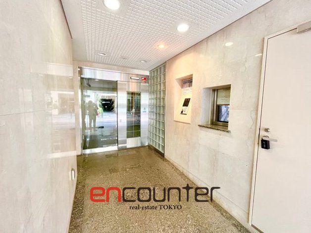 エントランス　エントランス