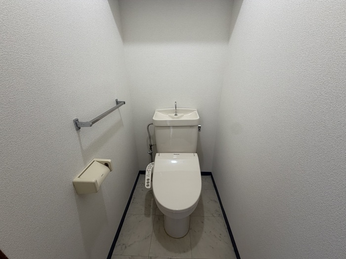 トイレ　コンパクトで使いやすいトイレです