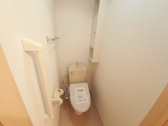 トイレ　トイレもきれいです
