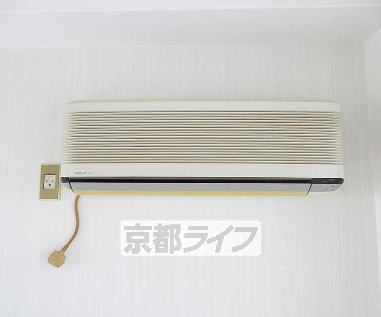 その他設備　クーラー付