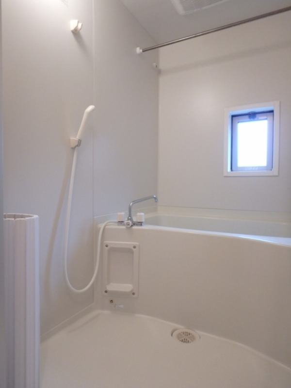 バス・シャワールーム　図面と現状に相違がある場合には現状を優先