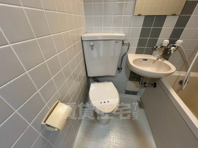 地下鉄谷町線 都島駅 徒歩8分 7階建 築40年のトイレ写真