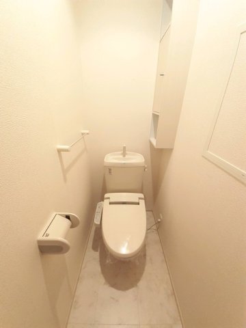トイレ　コンパクトで使いやすいトイレです