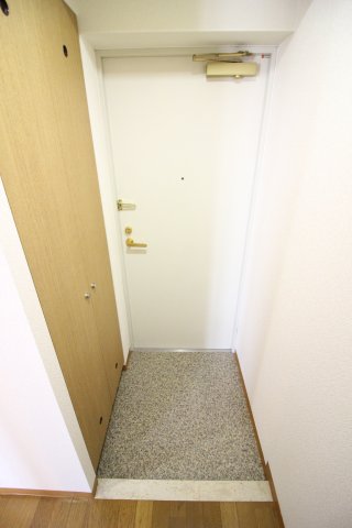 玄関　三和第一ビル　文京区千石4