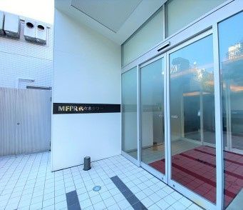 エントランス　ゆとりのあるエントランスです