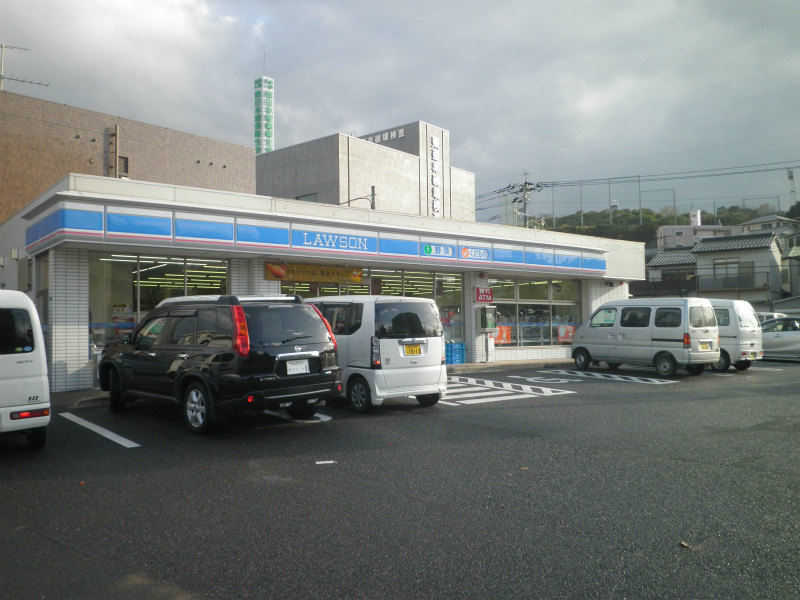 コンビニ　【ローソン八幡山王1丁目店】（コンビニ）まで185m