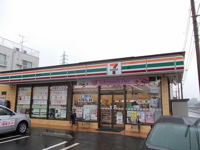 コンビニ　セブンイレブン（コンビニ）まで400m