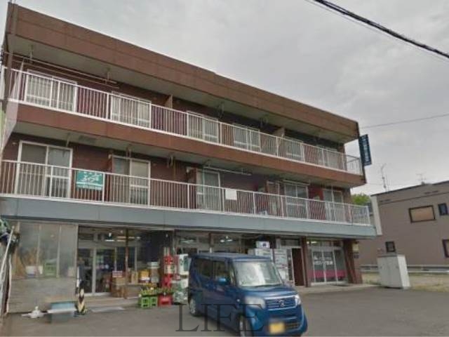 スーパー　川端商店（スーパー）まで303m