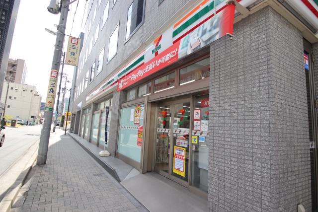 コンビニ　セブンイレブン名古屋名駅５柳橋店（コンビニ）まで200m