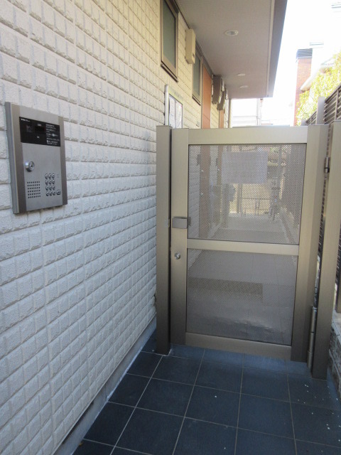 エントランス　★安心のオートロック★