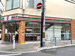 コンビニ　セブンイレブン 大阪高津2丁目店（コンビニ）まで619m