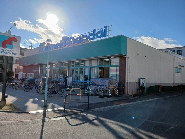 スーパー　万代八雲店様（スーパー）まで550m