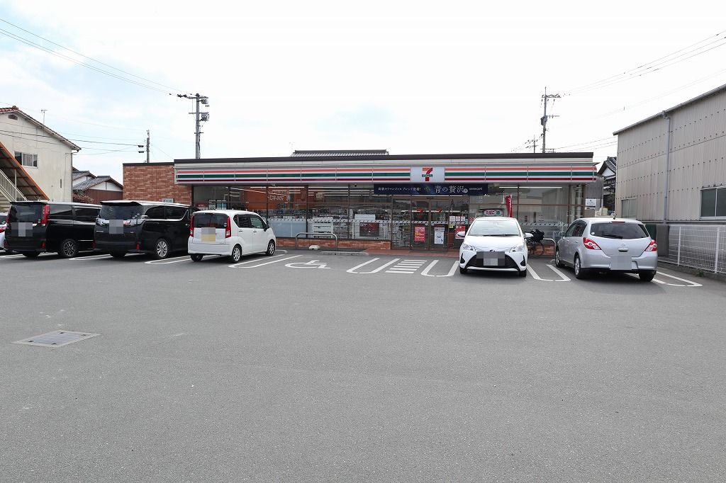 コンビニ　セブンイレブン 鳥栖姫方町店（コンビニ）まで204m