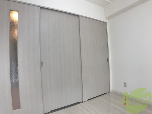収納　クローゼットは広くて、たくさん収納できそうです。