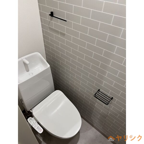 トイレ　同コンセプトの別物件の写真です