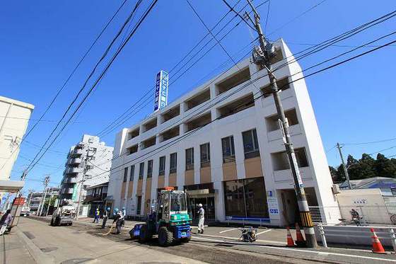 銀行　七十七銀行八木山支店（銀行）まで1814m