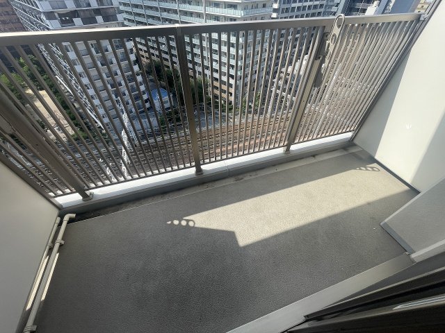 バルコニー　モデル写真