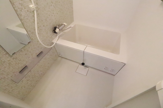 バス・シャワールーム　※別部屋の写真です
