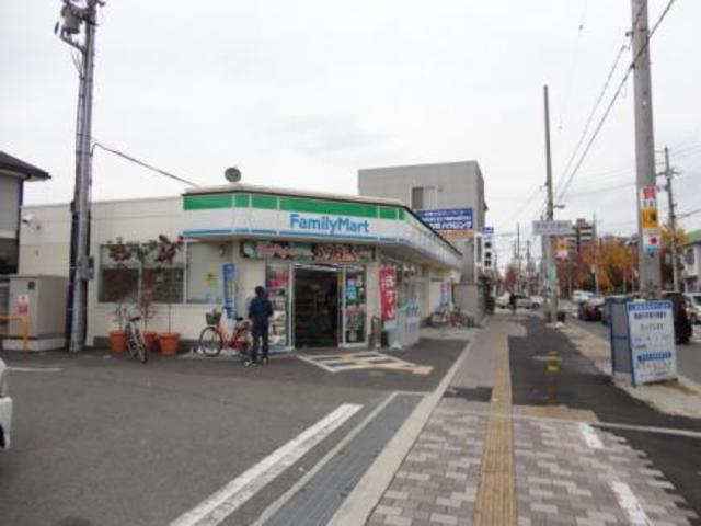 コンビニ　ファミリーマート八尾南本町店（コンビニ）まで628m