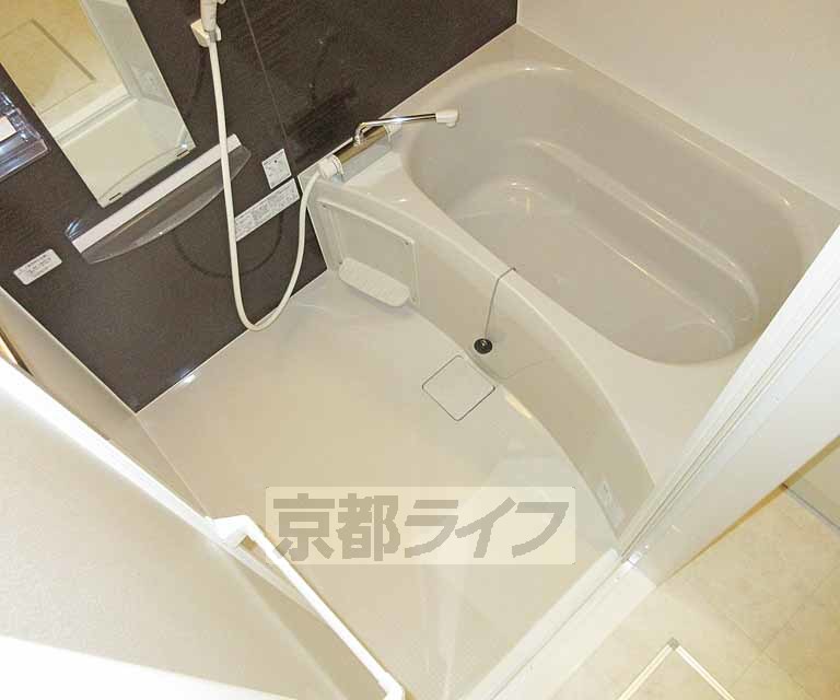 バス・シャワールーム　ゆったり広々・